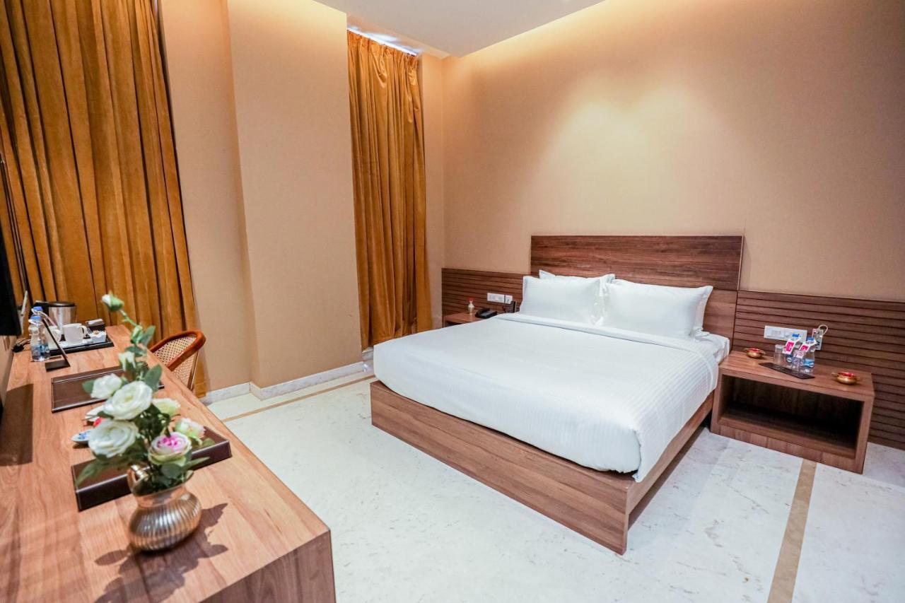Gulab Kothi By Royal Orchid Hotels Limited Varanasi Esterno foto